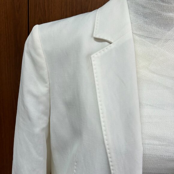 NEVER WORN! Halston Jamie Single-Breasted Blazer, White, size 6 - Picture 7 of 14